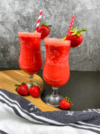 Frozen Strawberry Daiquiri | Cocktails and Mocktails and Appetizers Recipes