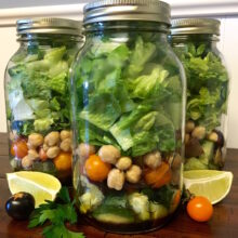 Garden Veggie Mason Jar Salad with Homemade Dressing | Farmer's Market Finds Recipes